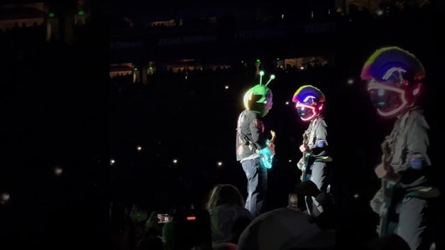 Coldplay - ∞ (Infinity Sign), live at Lumen Field, Seattle, Sep 2023 смотреть онлайн