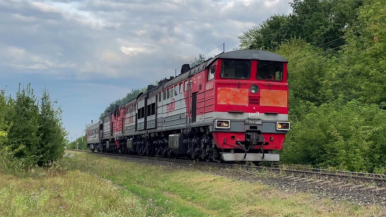 Неспешные 2ТЭ10У-0381 и 2ТЭ10У-0386А с вагоном-дефектоскопом