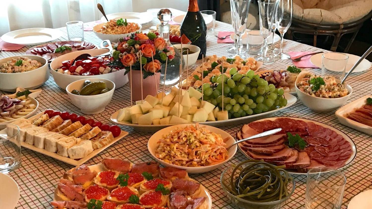 Праздничное меню всего из 9 блюд смотреть онлайн