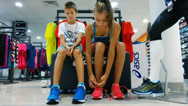 Predstavljanje ASICS Galaxy 9 GS i GT 1000 6 GS смотреть онлайн