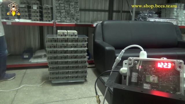 Проверка весов при ступенчатой нагрузке до 140 кг смотреть онлайн