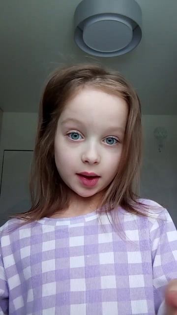 как нарисовать красивые цветы с блёсточками одним маркером 💖 смотреть онлайн