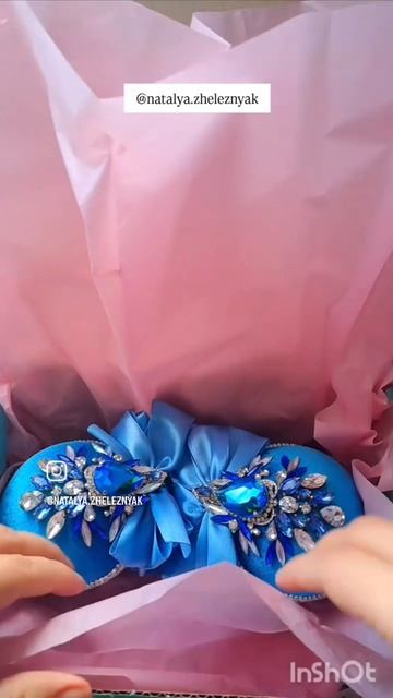 Упаковка елочных игрушек, небесно-голубой комплект в бархате, 2 шара 8 см, 1 ёлочка 12х9 см.