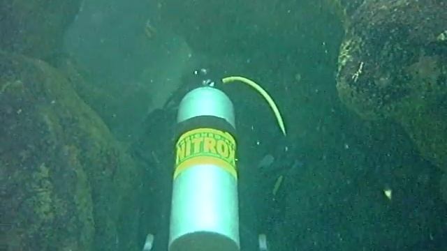Canyon Dive... смотреть онлайн