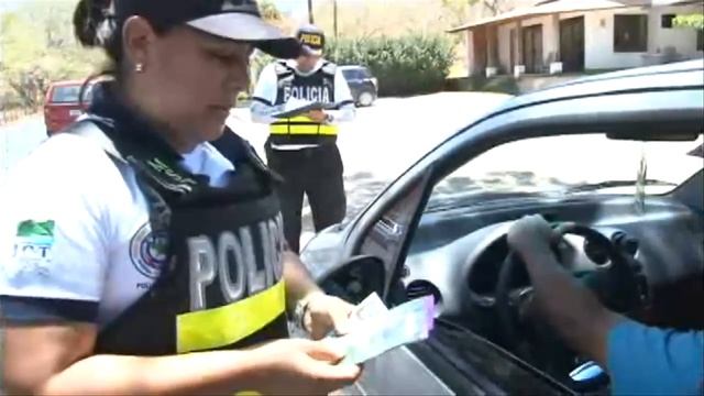 Mayor presencia policial en los sitios de recreo rindió frutos para la policía смотреть онлайн