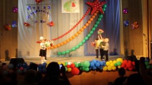 Танец с цветами "День Победы" - группа "Пчелки" детского сада "Аленушка" - рук. Елена Долинина