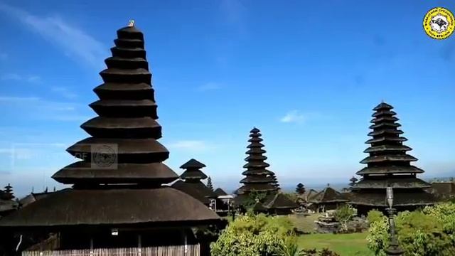 Besakih Temple, le plus grand temple à Bali смотреть онлайн