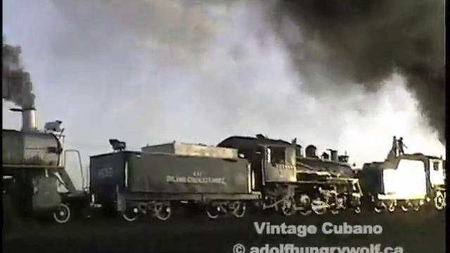 Cuba's finest steam engine--green 4-6-0 at speed смотреть онлайн