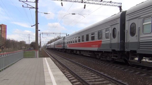 Электровоз ЭП1М-414 с поездом №19 Ростов-на-Дону — Москва смотреть онлайн