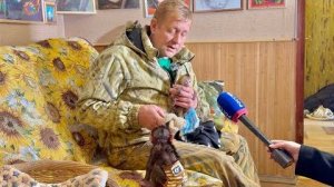 Анфиса сегодня СТАЛА ЗВЕЗДОЙ вместе с ее другом Фиником, их приехали снимать два телеканала)))