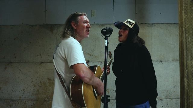 Joe Perry and Velvet Cordes - Need You Now смотреть онлайн