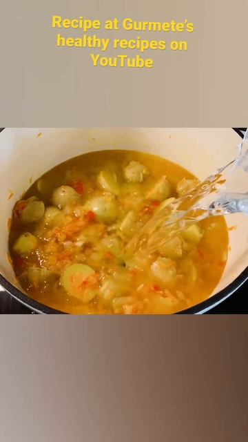 Vegan and gluten-free Potato and zucchini soup - Ciorbă de cartofi și dovlecei de post #shorts смотреть онлайн