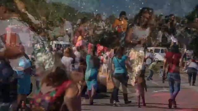 Денежный дождь с дрона смотреть онлайн