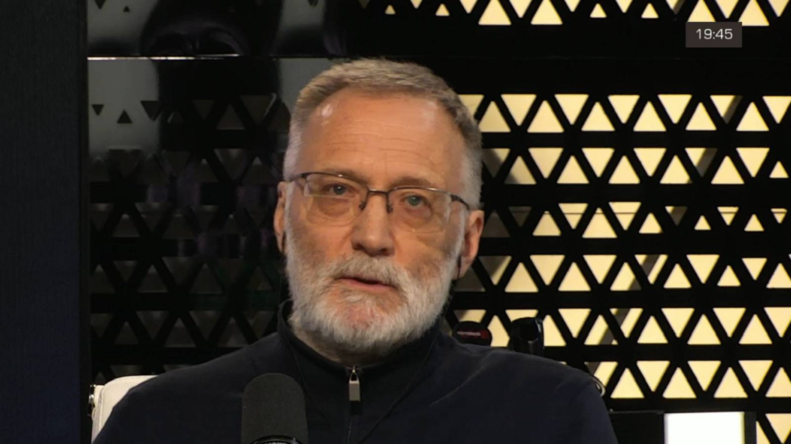 Мат при детях – это педофилия