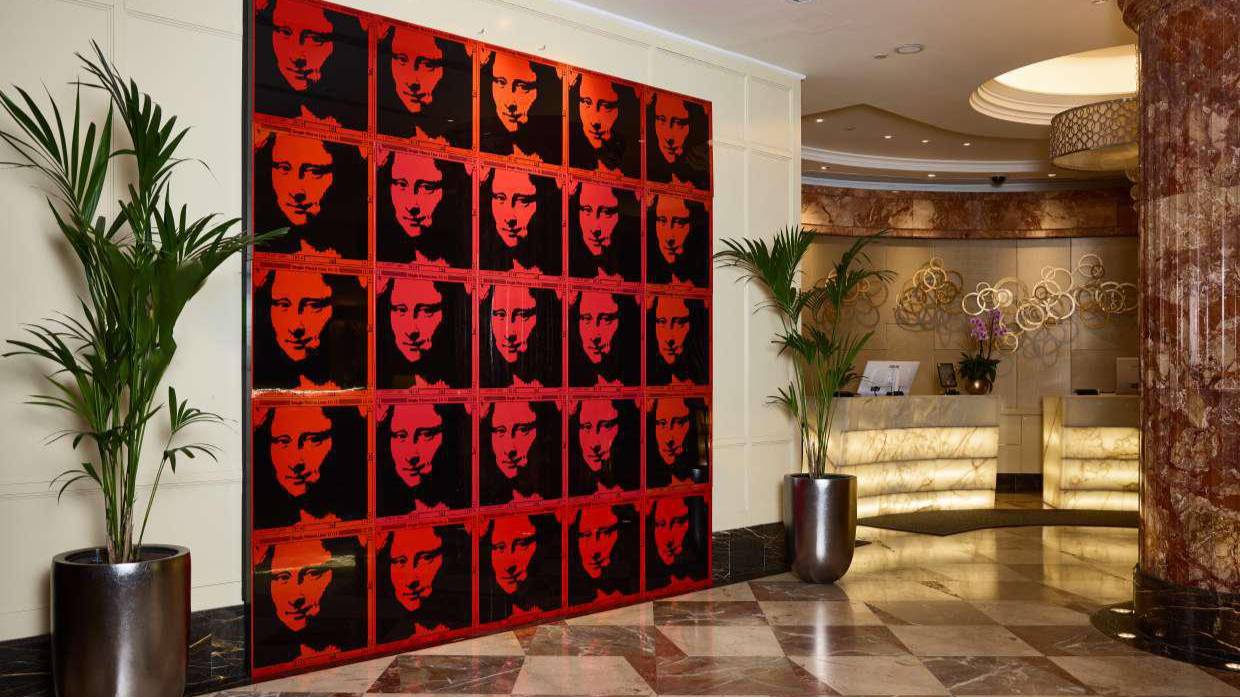 Картина, побывавшая в космосе! Георгий Пузенков о Мона Лизе.
#арт#искусство#отель#hotelcontinental