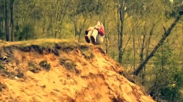 Двойной стрекасат (Parkour Tricks) смотреть онлайн