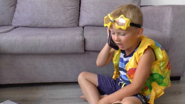 Полицейские спасают машинку смотреть онлайн