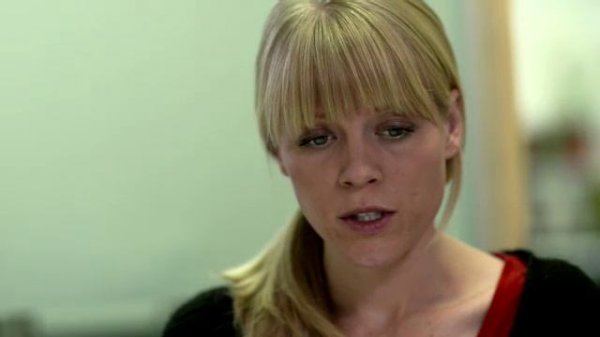 English File intermediate plus 4th practical english episode 3 _Ep3_Police_report