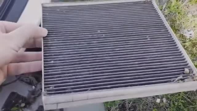 Замена салонного фильтра Hyundai Solaris 2 смотреть онлайн