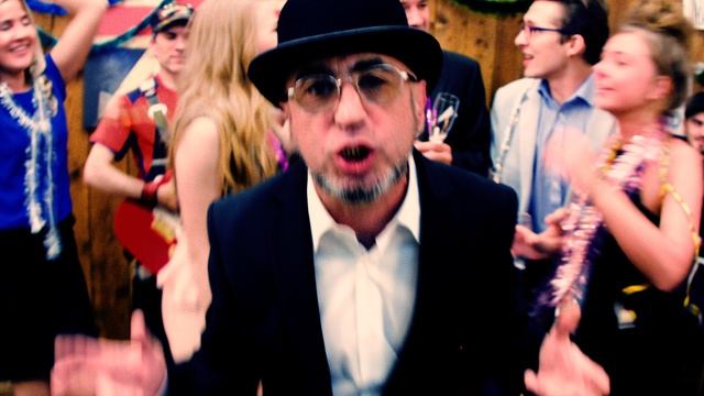 Новый год и белка (группа Манго Манго)