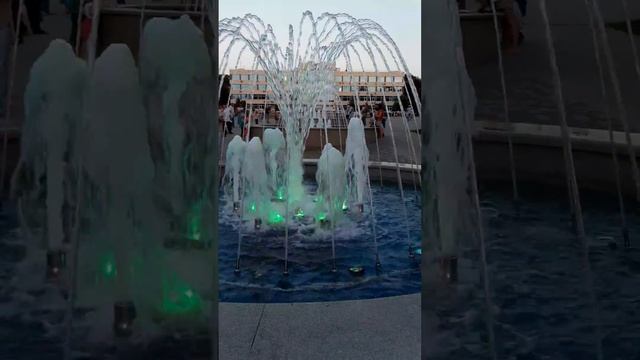 Танцующие фонтаны Анапы