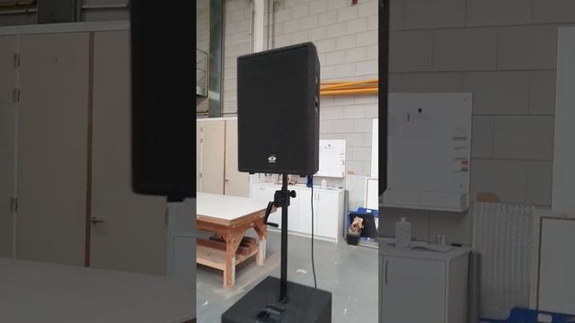 Dynacord P5 Speaker Set Testen 💪🏼 Vol Gas 💪🏼 PA Audio Professionele Set Sub Top Amp Setup смотреть онлайн