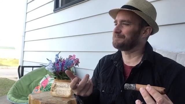 Camacho Connecticut Review смотреть онлайн