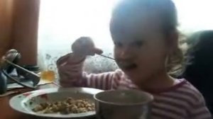 Настя кушает