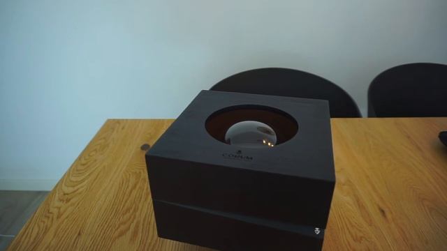 CORUM - UNBOXING POP ART BIG BUBBLE BOOBA - BROWN WODEN BOX - THE WATCH BOX AND COMPANY смотреть онлайн