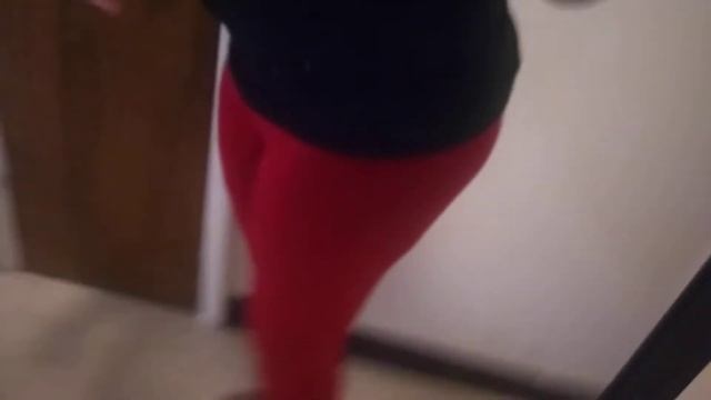 Ootd-black tee n red leggings смотреть онлайн