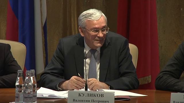 Выступление Валентина Куликова на конференции в Мособлдуме по перспективам мололдёжного предприним смотреть онлайн