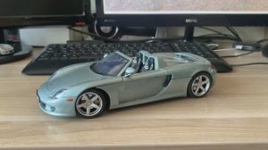 Обзор модели Porsche Carrera GT в масштабе 1/18 от Motormax