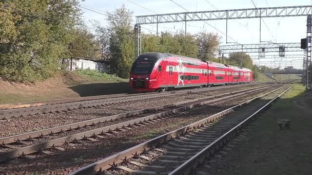 Эл.-поезд ЭШ2-002 "Евразия" (ТЧ-50) скорый приг. поезд "Аэроэкспресс" №7142 а/п Домодедово - Москва.
