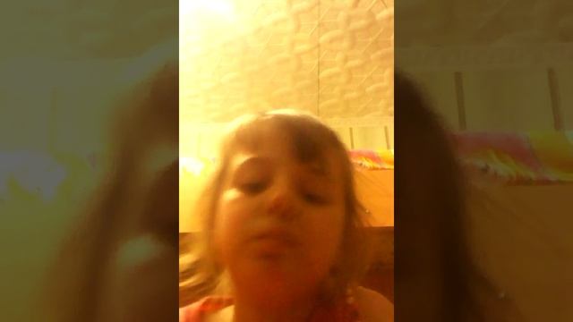 Челенж 5 карамели 2 апельсина и 1кружку молока