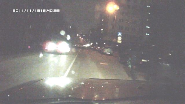 Суворовцы. Один толкает другого "мне под колеса" ( смотреть онлайн