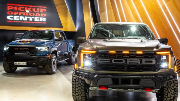 FORD F-150 RAPTOR R и RAM TRX FINAL–КОРОЛИ БЕЗДОРОЖЬЯ! | PICKUP OFFROAD CENTER #ram #ford #offroad