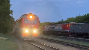Прибытие ТЭП70БС-165 с относительно удлинённым составом поезда Пенза - Москва на станцию Моршанск