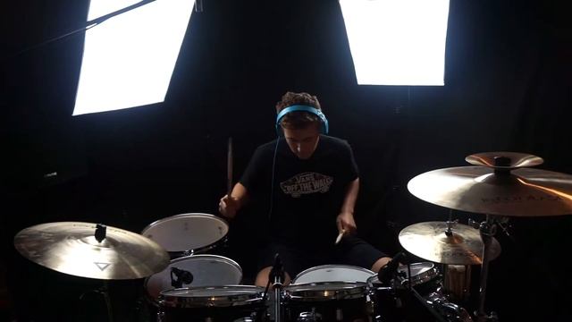 LIL PEEP & XXXTENTACION - FALLING DOWN - DRUM COVER SERIES 2 смотреть онлайн