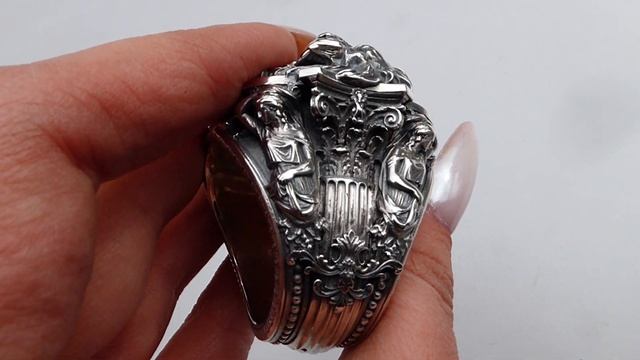 Кольцо- печатка трехглавый Лев , серебро 925 пробы смотреть онлайн