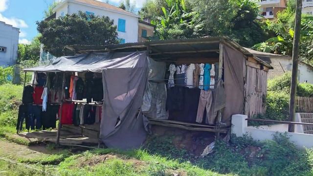 МАДАГАСКАР, 2024. Переезд из Андасибе в Антананариву, немного видов по дороге.13 СЕРИЯ смотреть онлайн