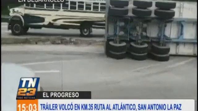 Tráiler volcó en el kilómetro 35 la Ruta al Atlántico смотреть онлайн