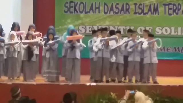 Abay pentas perpisahan kelas 6 alhikmah @FH UI смотреть онлайн