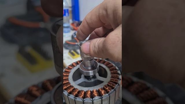 Xiaomi m-365 замена подшипников мотор колеса смотреть онлайн