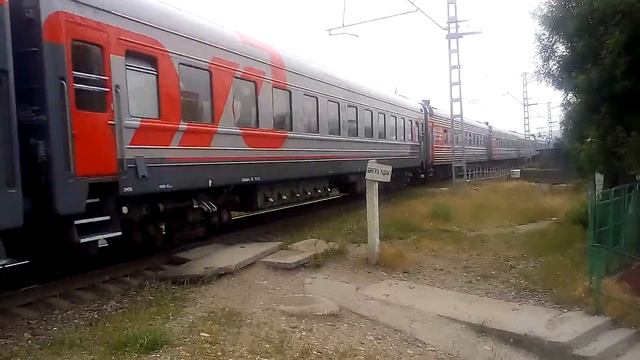 Эп1м-526 с поездом Санкт-Петербург-Новороссийск 227-228 смотреть онлайн