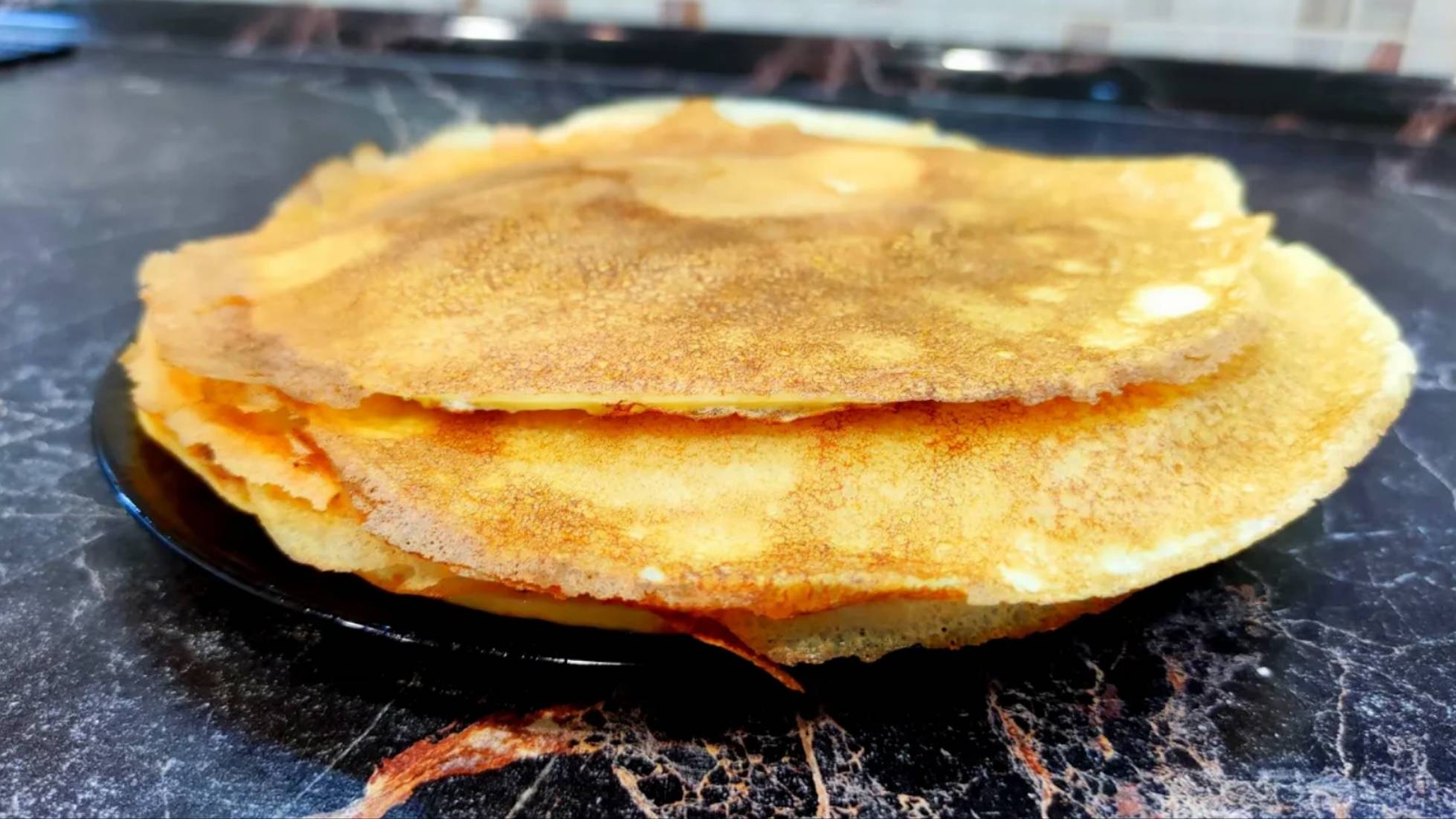 Блины без муки и сахара рецепт. Рецепт блинов. Блины на Масленицу. смотреть онлайн