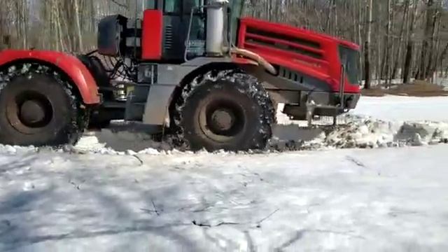 Кировец к-424 Возка сено.