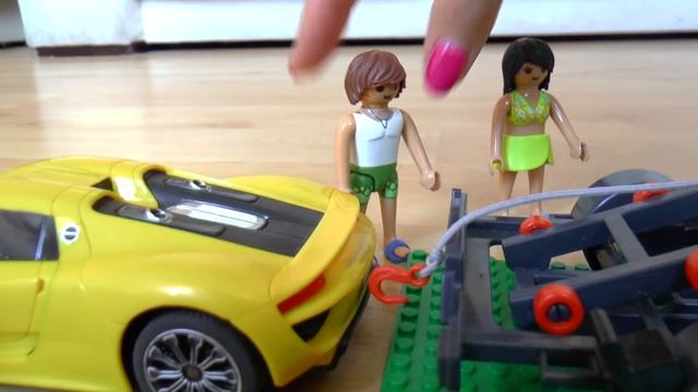 Машинка проткнула колесо на дороге - для детей смотреть онлайн