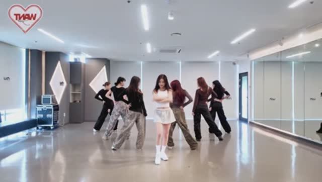 Solar - WANT Dance Practice MIRRORED смотреть онлайн