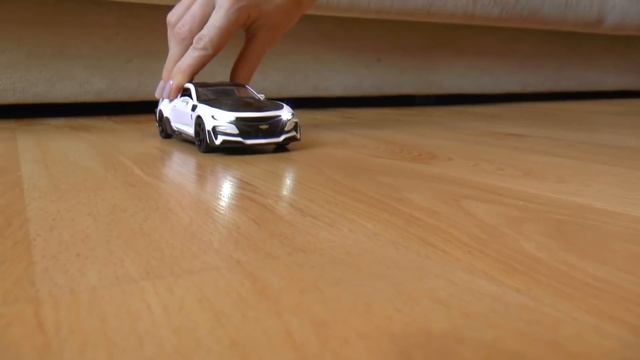 Машинки проезжаю через препятствия - для детей смотреть онлайн