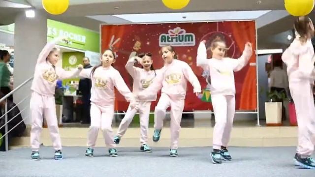King's family / AM-1 / Choreography by Ocnafets / kids 9-10 years/ dancehall dance смотреть онлайн